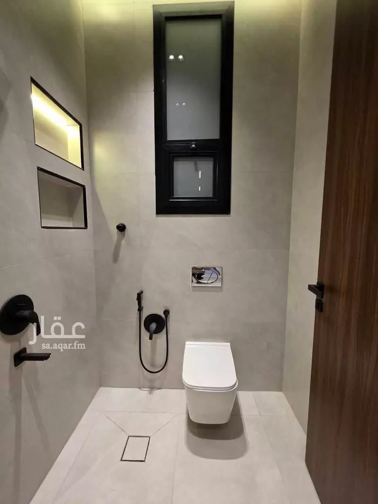 دور للبيع في شارع النجيل, حي الخليج, مدينة الرياض, منطقة الرياض 14