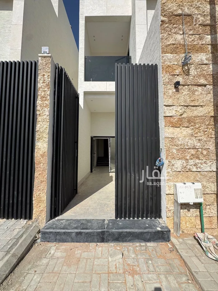 دور للبيع في شارع العطف, حي إشبيلية, مدينة الرياض, منطقة الرياض صورة 2
