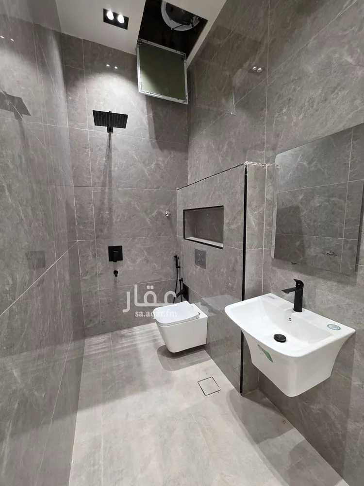 Floor for Sale in Riyadh Qurtubah 21