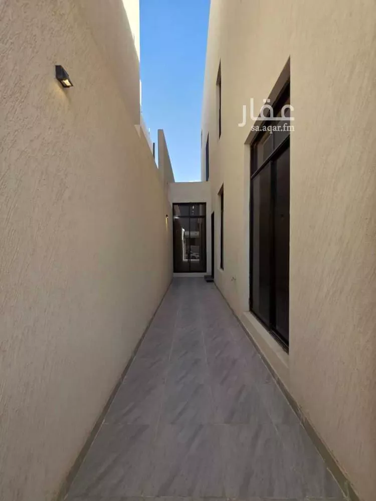 دور للبيع في شارع مغيرة, حي الرمال, مدينة الرياض, منطقة الرياض صورة 3