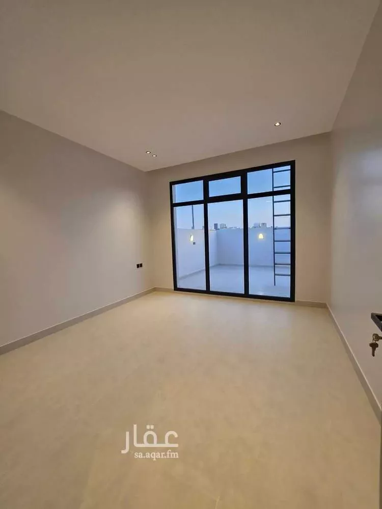 فيلا للبيع في شارع رباح بن عبدالله, حي الروضة, مدينة الرياض, منطقة الرياض 15