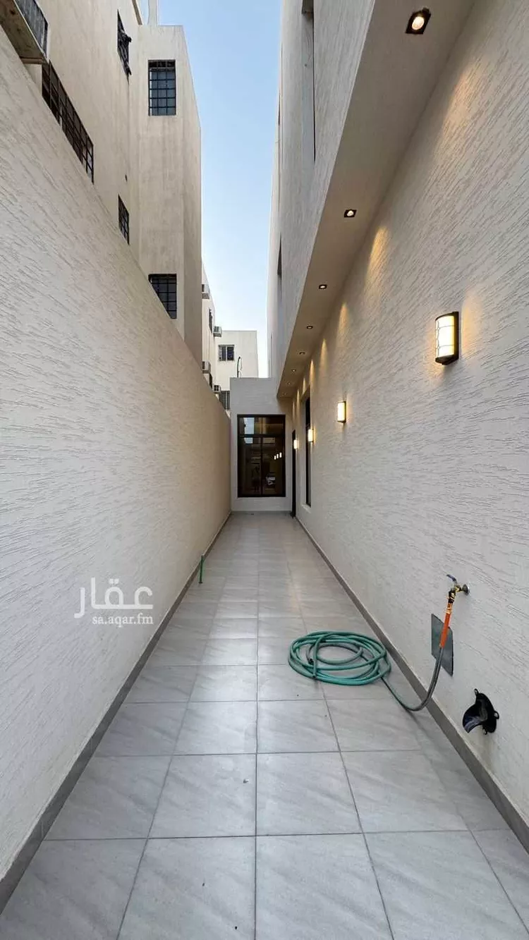 دور للبيع في شارع الخضر ابن ثروان, حي الرمال, مدينة الرياض, منطقة الرياض صورة 4