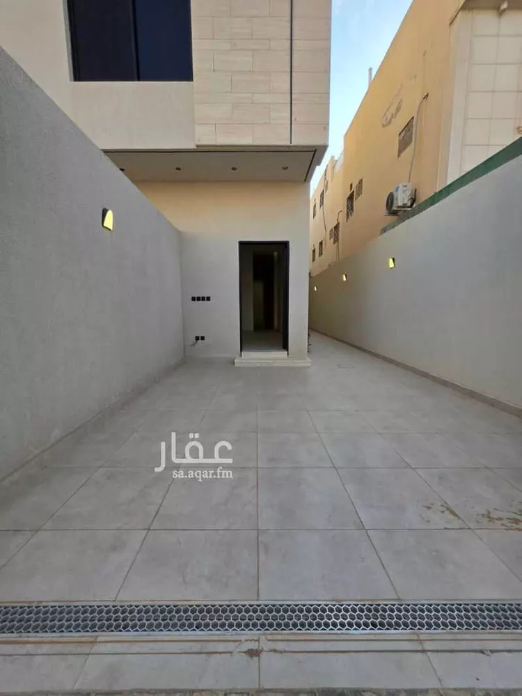 دور للبيع في شارع شمس الدين بن خلكان, حي الرمال, مدينة الرياض, منطقة الرياض صورة 2