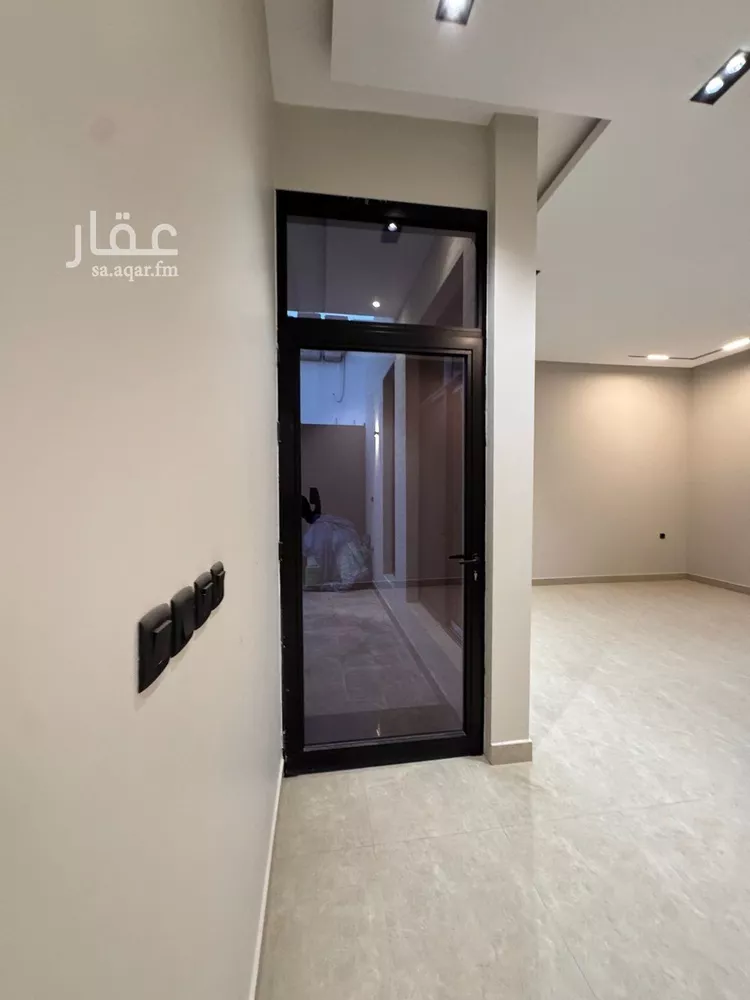 فيلا للبيع في شارع الجوافة, حي اليرموك, مدينة الرياض, منطقة الرياض صورة 5