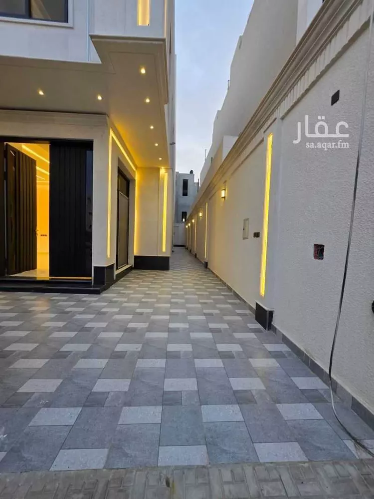 فيلا للبيع في شارع جبل العوينات, حي القادسية, مدينة الرياض, منطقة الرياض صورة 2