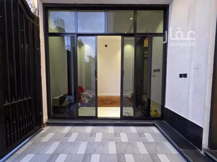فيلا للبيع في شارع جبل العوينات, حي القادسية, مدينة الرياض, منطقة الرياض صورة 4