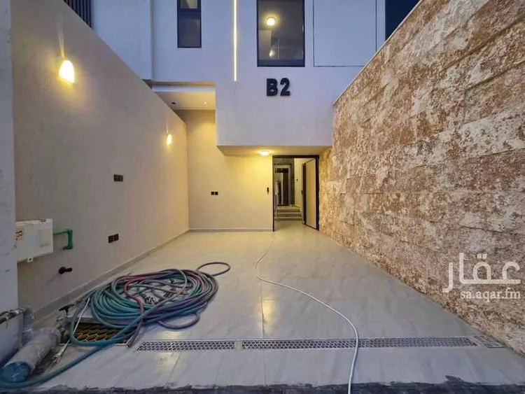فيلا للبيع في شارع رباح بن عبدالله, حي الروضة, مدينة الرياض, منطقة الرياض