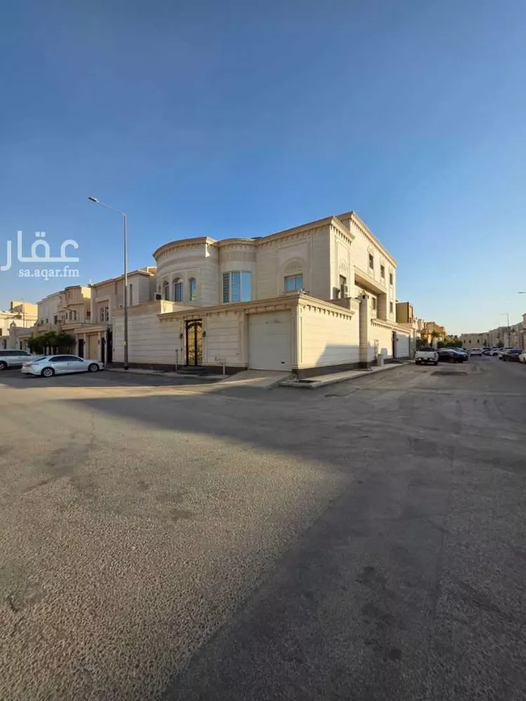 فيلا للبيع في شارع أحد, حي القادسية, مدينة الرياض, منطقة الرياض صورة 2