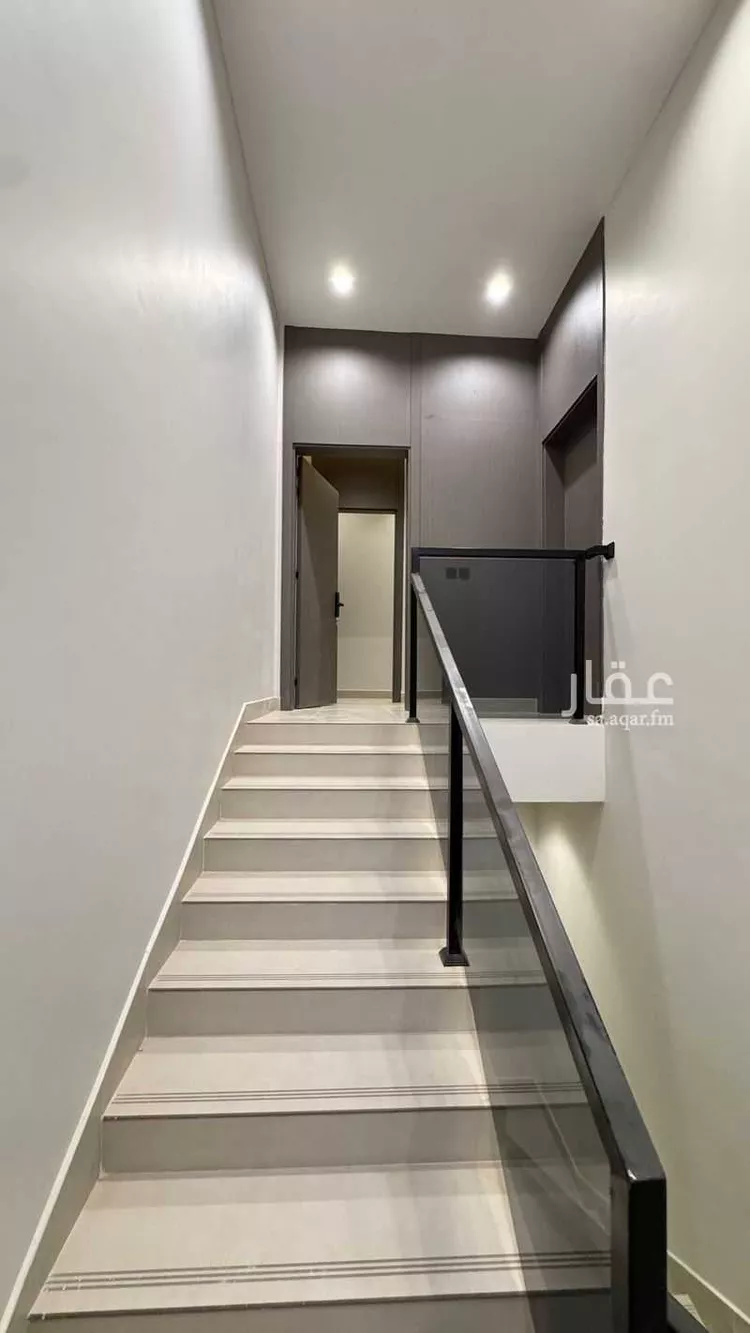 Floor for Sale in Riyadh Al Maizilah صورة 2
