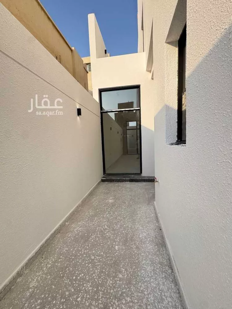 فيلا للبيع في شارع أبي عبدالله الكاتب, حي اليرموك, مدينة الرياض, منطقة الرياض صورة 3