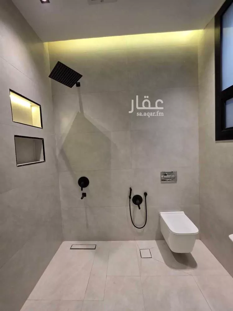 دور للبيع في شارع النجيل, حي الخليج, مدينة الرياض, منطقة الرياض 10