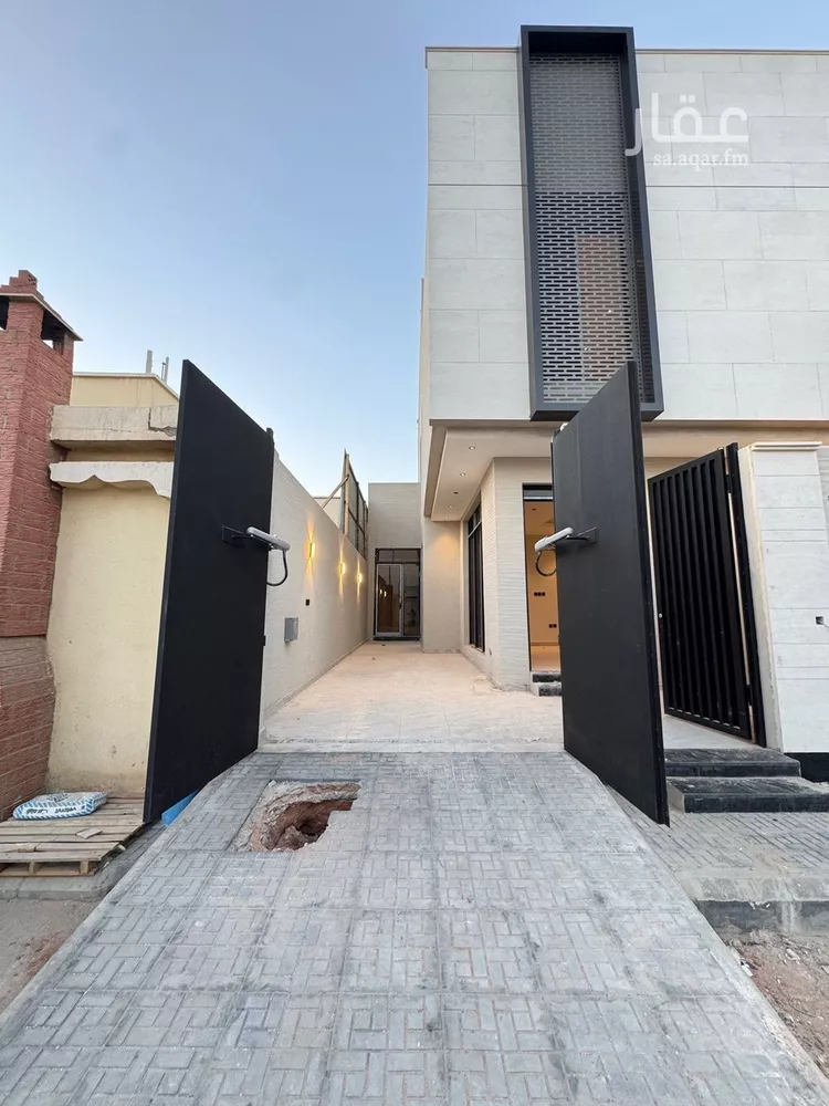 فيلا للبيع في شارع أبي طالب, حي الملك فيصل, مدينة الرياض, منطقة الرياض صورة 2