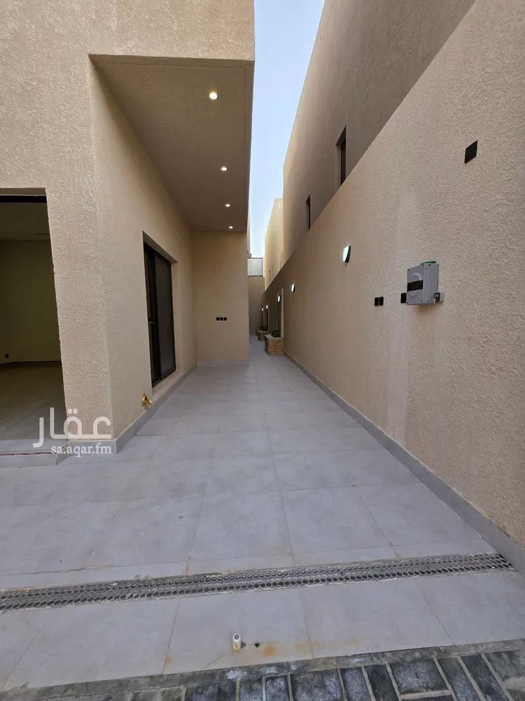 دور للبيع في شارع عبدالله بن رفاعة, حي الرمال, مدينة الرياض, منطقة الرياض صورة 2