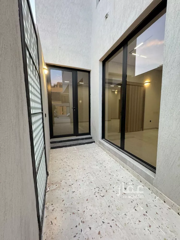 دور للبيع في شارع رقم 295, حي المونسية, مدينة الرياض, منطقة الرياض صورة 4