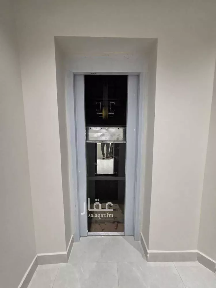 شقة للبيع في شارع الرياحين, حي المعيزيلة, مدينة الرياض, منطقة الرياض صورة 2
