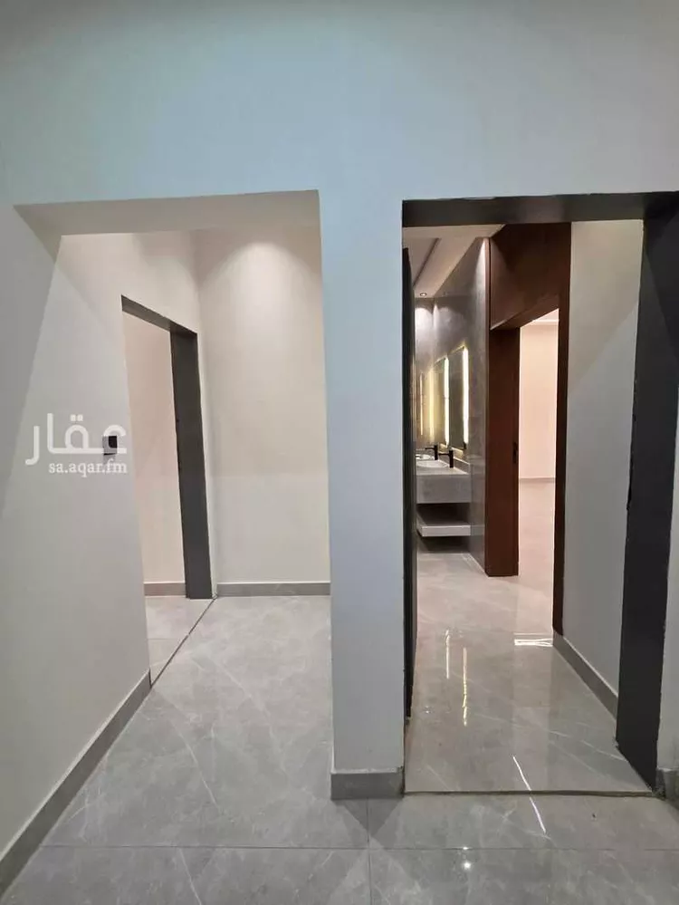 دور للبيع في شارع المحجر, حي الرمال, مدينة الرياض, منطقة الرياض صورة 4