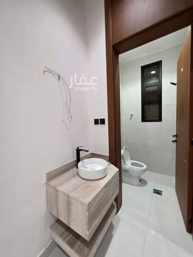 دور للبيع في شارع المحايدة, حي المعيزيلة, مدينة الرياض, منطقة الرياض 12