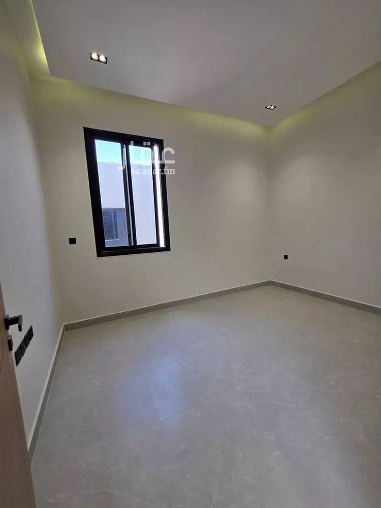 Floor for Sale in Riyadh King Faisal 13