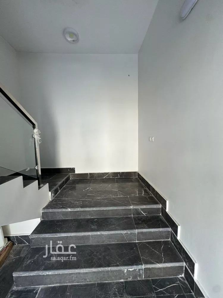 دور للبيع في شارع وادي الفليج, حي القادسية, مدينة الرياض, منطقة الرياض صورة 3