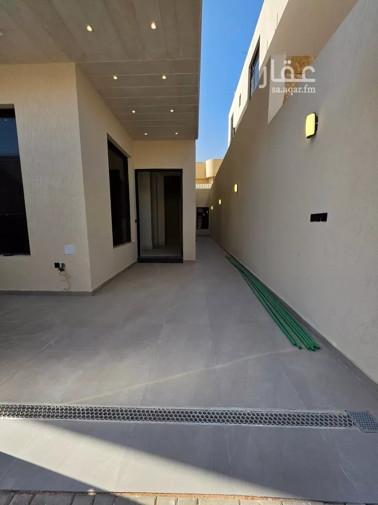 دور للبيع في شارع الكرخ, حي الخليج, مدينة الرياض, منطقة الرياض صورة 2