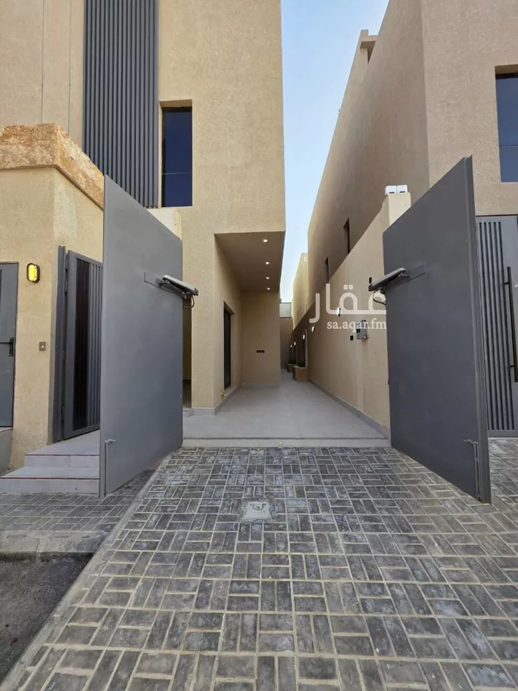 فيلا للبيع في شارع أبي محمد البصري, حي الرمال, مدينة الرياض, منطقة الرياض