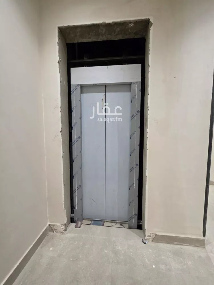 دور للبيع في شارع عامر الكناني, حي الخليج, مدينة الرياض, منطقة الرياض صورة 2