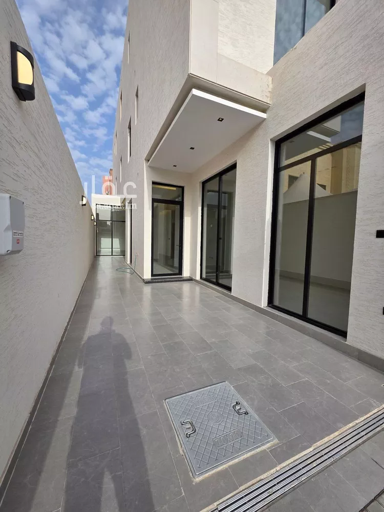 Floor for Sale in Riyadh Al Yarmouk صورة 3