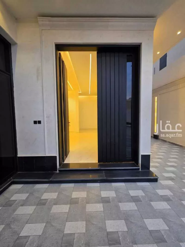 فيلا للبيع في شارع جبل العوينات, حي القادسية, مدينة الرياض, منطقة الرياض صورة 3
