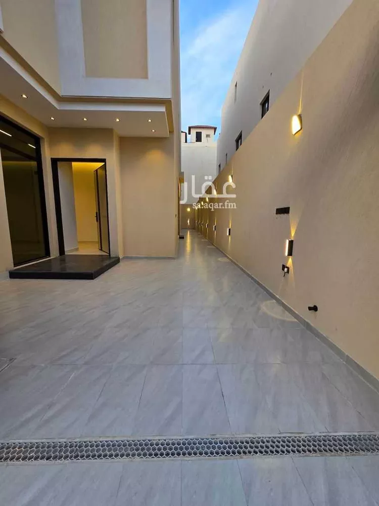 فيلا للبيع في شارع عبدالجليل الصقلي, حي الروضة, مدينة الرياض, منطقة الرياض صورة 3