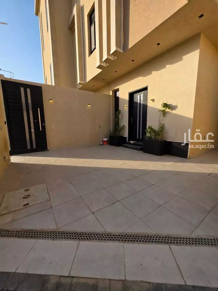 دور للبيع في شارع رقم 343, حي المونسية, مدينة الرياض, منطقة الرياض صورة 4
