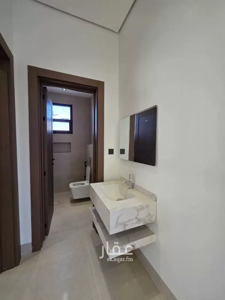 Floor for Sale in Riyadh Ar Rimal 10