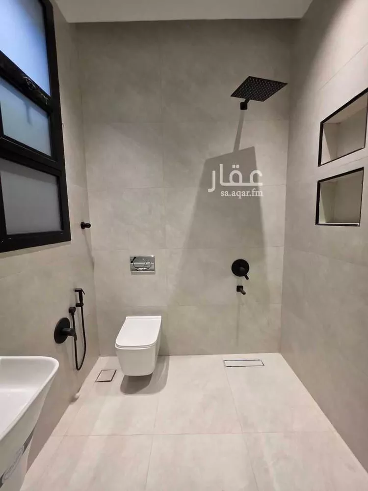 دور للبيع في شارع النجيل, حي الخليج, مدينة الرياض, منطقة الرياض 15