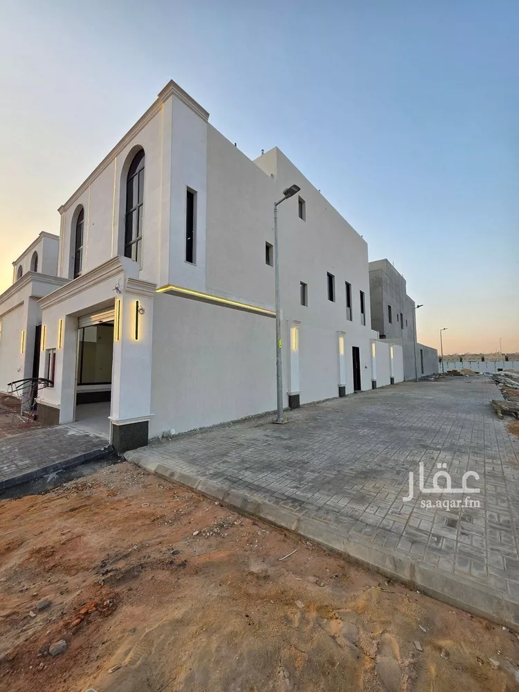 فيلا للبيع في شارع المحجر, حي الرمال, مدينة الرياض, منطقة الرياض صورة 2