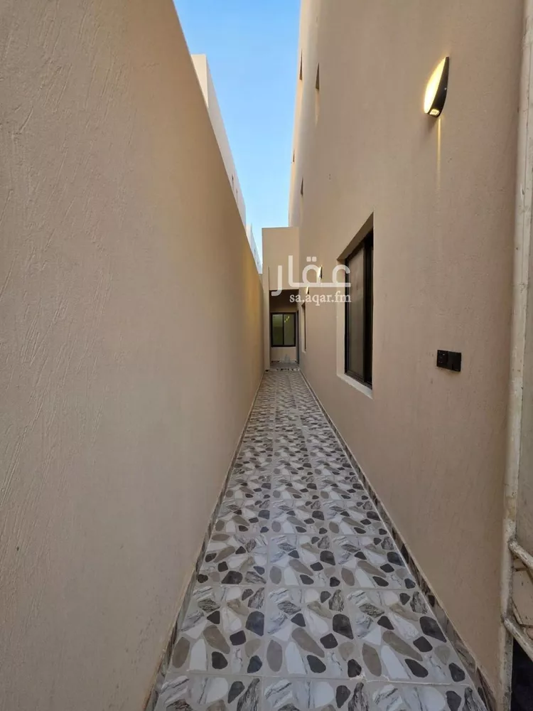 دور للبيع في شارع جبل المحاصير, حي القادسية, مدينة الرياض, منطقة الرياض صورة 3