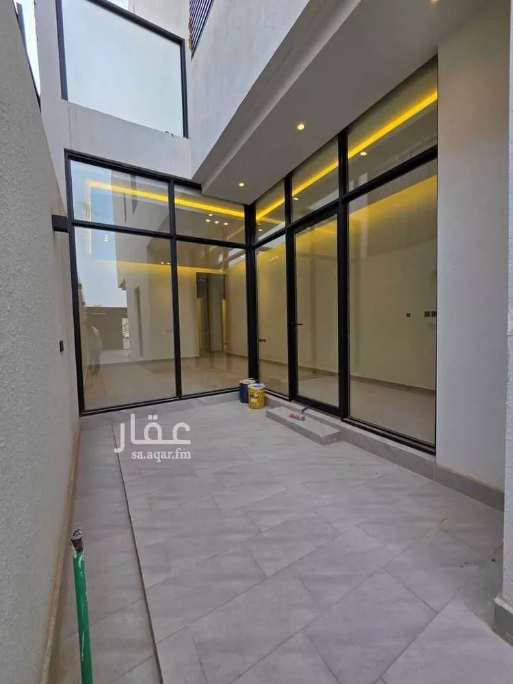 دور للبيع في شارع الوديان, حي إشبيلية, مدينة الرياض, منطقة الرياض صورة 4