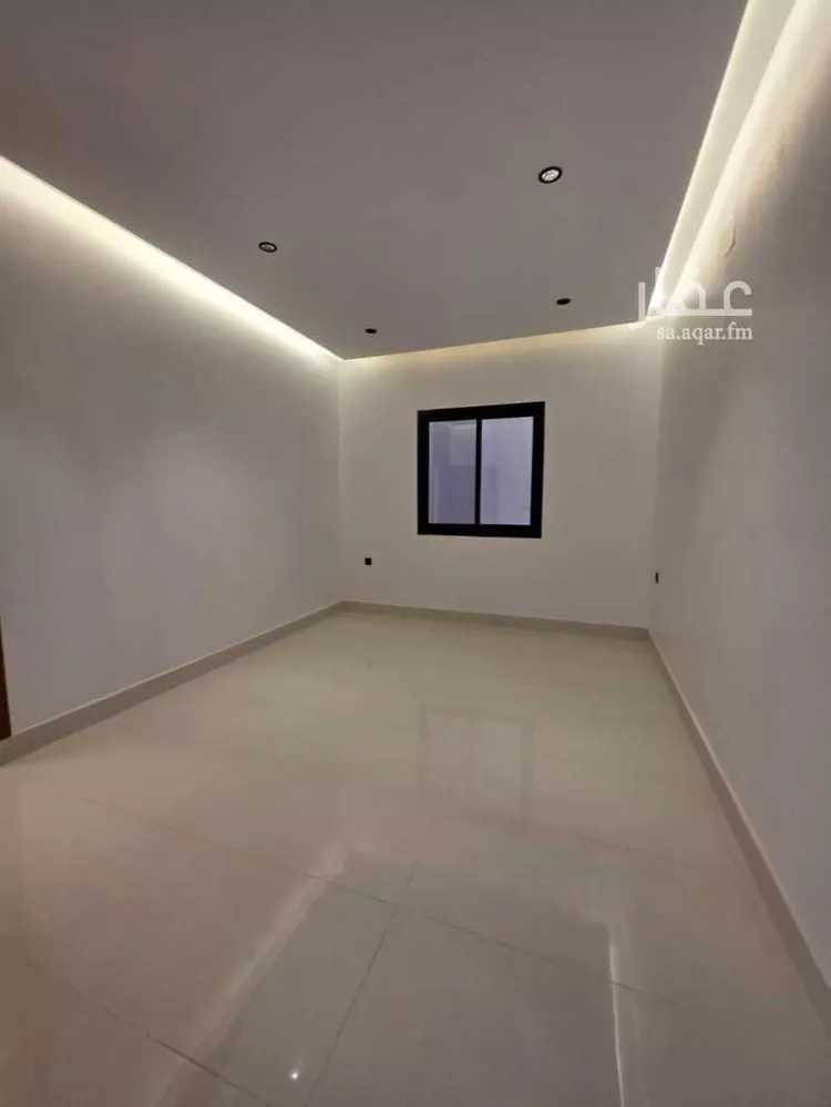 فيلا للبيع في شارع جبل المدار, حي القادسية, مدينة الرياض, منطقة الرياض 8