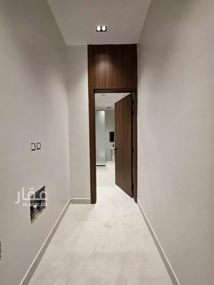 دور للبيع في شارع النجيل, حي الخليج, مدينة الرياض, منطقة الرياض 17