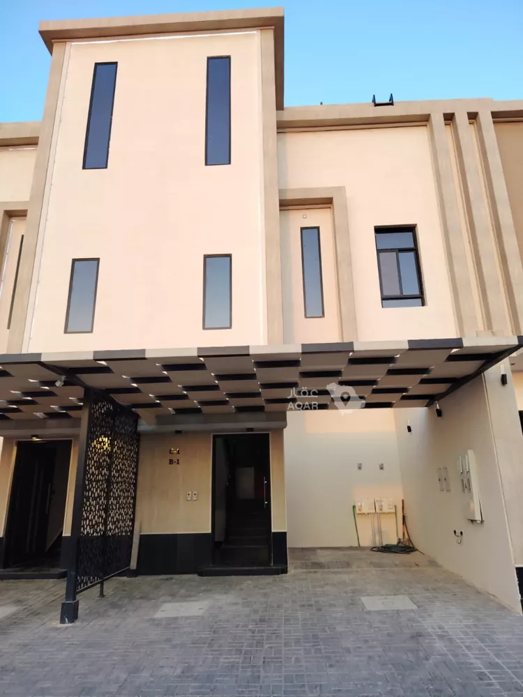 Floor for Sale in Riyadh Al Munsiyah