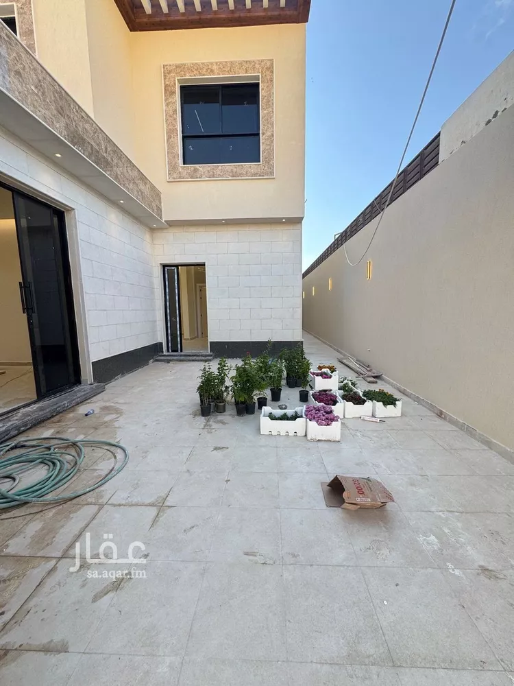 دور للبيع في شارع جبل أشاقر, حي القادسية, مدينة الرياض, منطقة الرياض صورة 3
