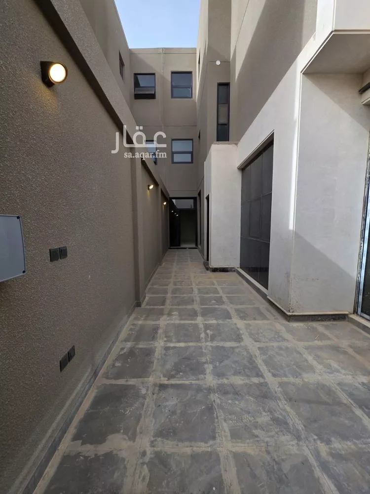 دور للبيع في شارع المحجر, حي المعيزيلة, مدينة الرياض, منطقة الرياض صورة 2