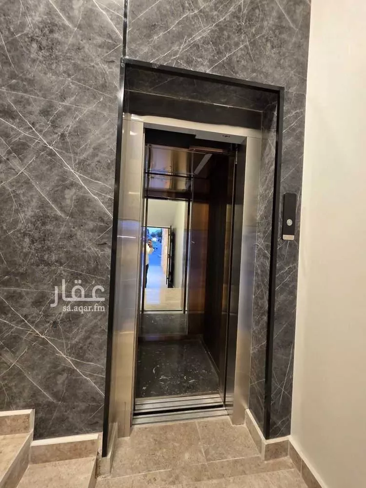 فيلا للبيع في شارع رباح بن عبدالله, حي الروضة, مدينة الرياض, منطقة الرياض صورة 3