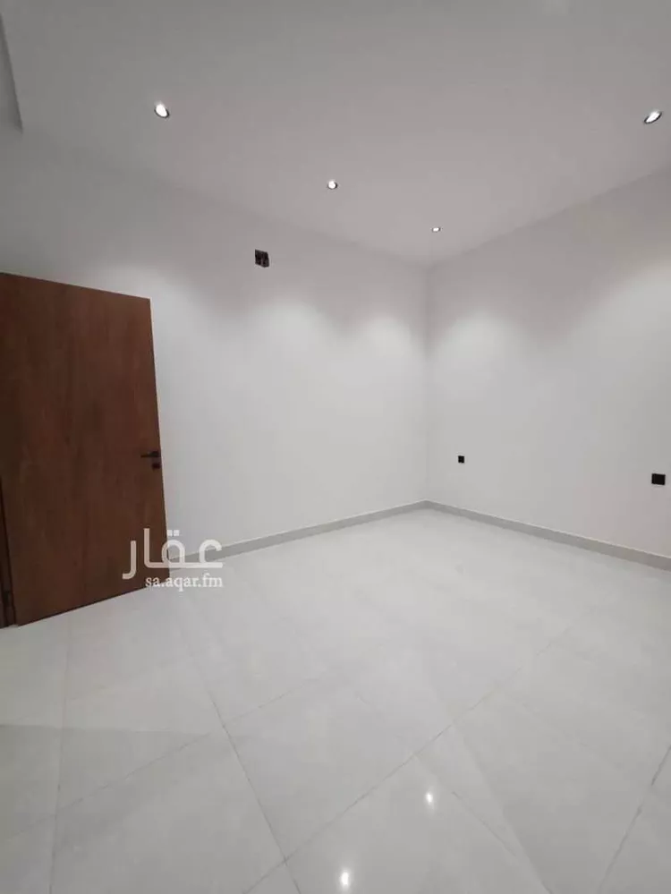 دور للبيع في شارع المحايدة, حي المعيزيلة, مدينة الرياض, منطقة الرياض 6