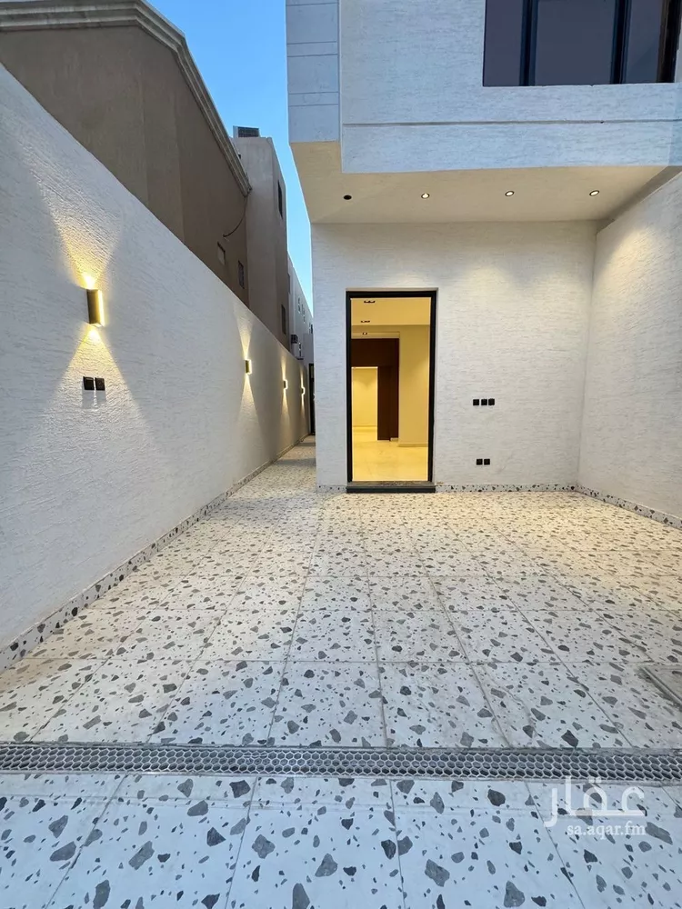 دور للبيع في شارع طبرجل, حي اليرموك, مدينة الرياض, منطقة الرياض صورة 4