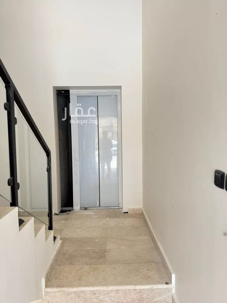 دور للبيع في شارع رقم 282, حي المونسية, مدينة الرياض, منطقة الرياض صورة 5