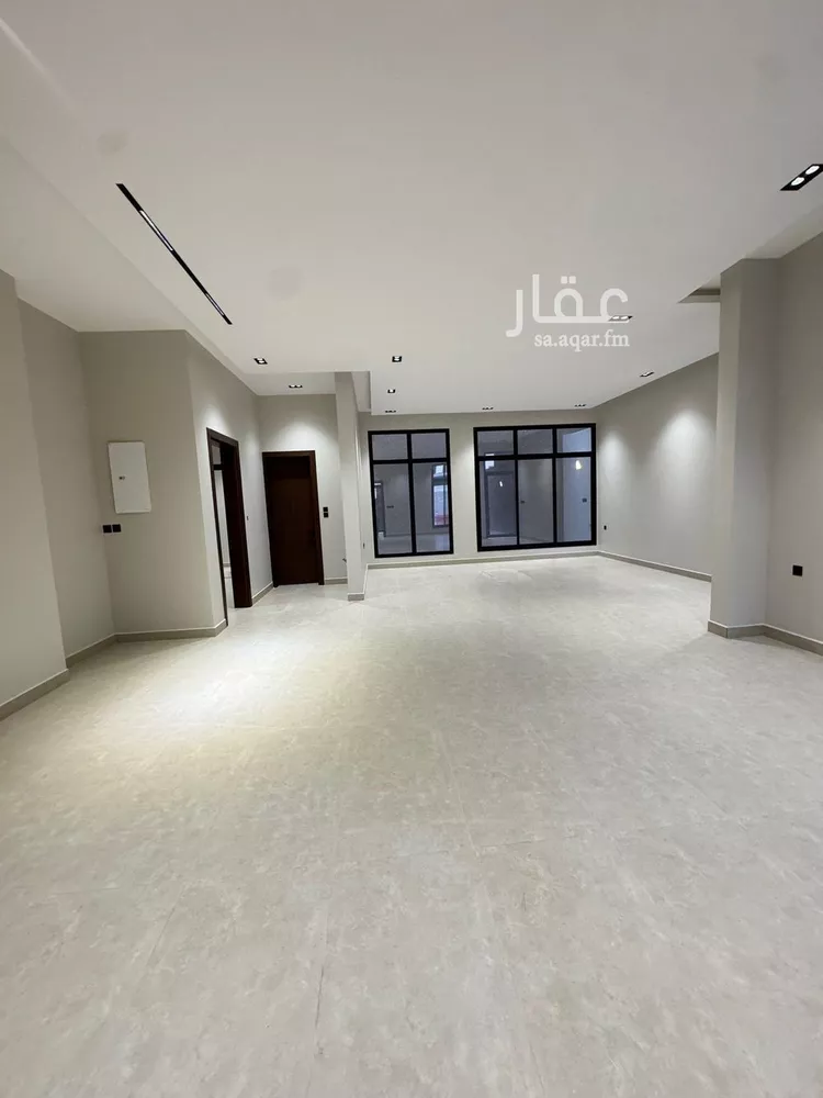 فيلا للبيع في شارع ابن فتوح الحميدي, حي الرمال, مدينة الرياض, منطقة الرياض 12