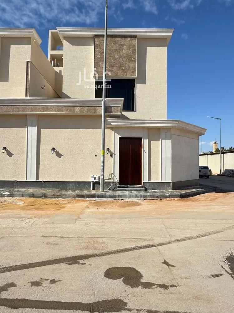 فيلا للبيع في شارع جبل المشايخ, حي القادسية, مدينة الرياض, منطقة الرياض