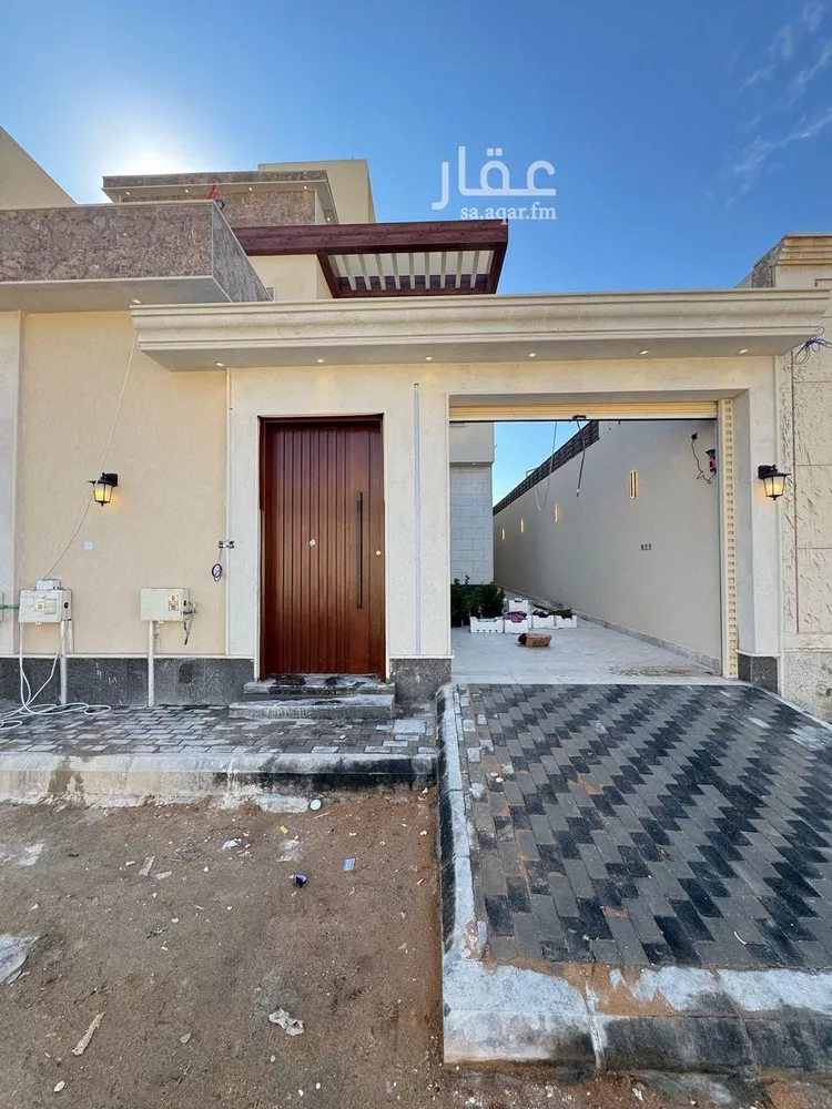 دور للبيع في شارع جبل أشاقر, حي القادسية, مدينة الرياض, منطقة الرياض