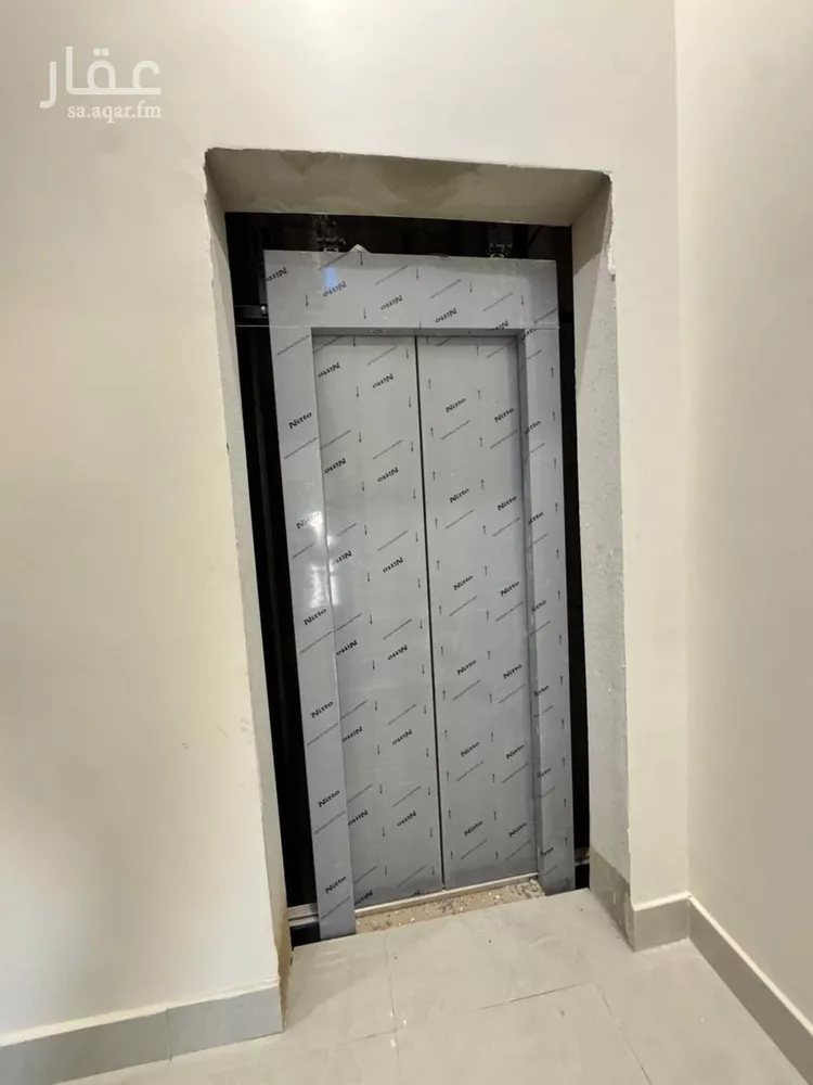 دور للبيع في شارع المحجر, حي المعيزيلة, مدينة الرياض, منطقة الرياض صورة 2