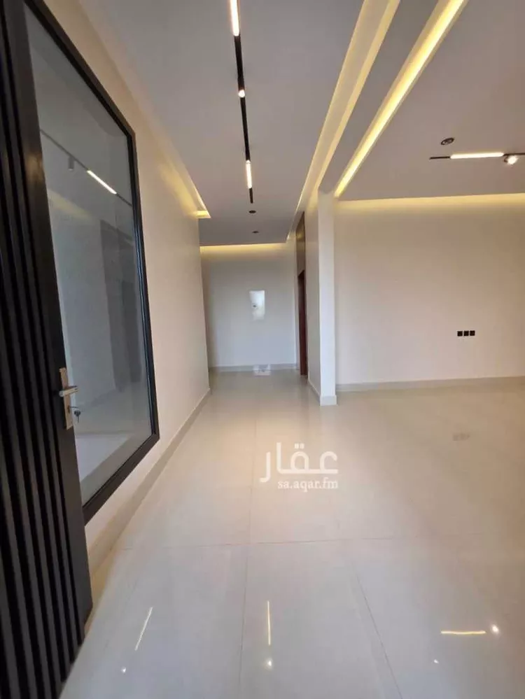 فيلا للبيع في شارع جبل المدار, حي القادسية, مدينة الرياض, منطقة الرياض 9