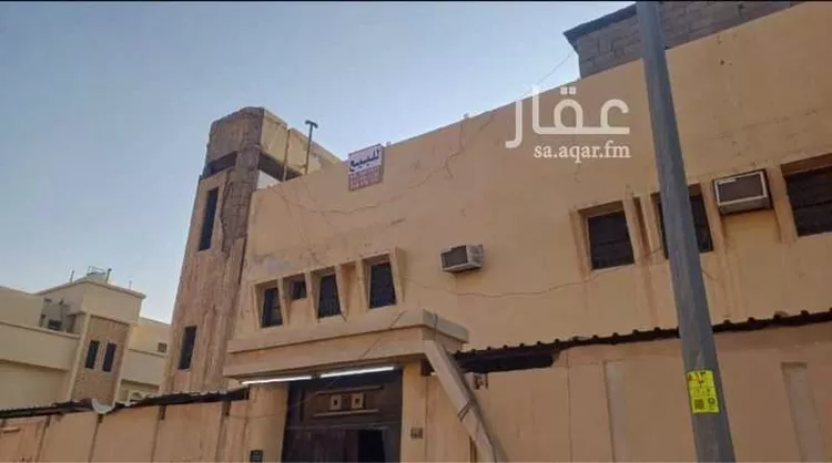 Villa for Sale in Riyadh Al Uraija Al Gharbiyah